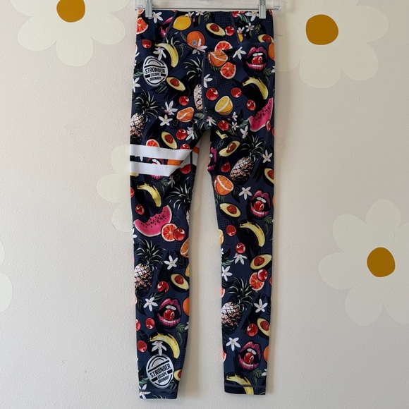 EUC Stronger Label Navy Tropical Fruit Leggings & Biker Shorts Workout Set - Picture 8 of 10